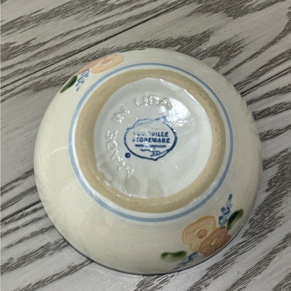 Vintage Louisville Stoneware Floral XL Bowl - Picture 5 of 5